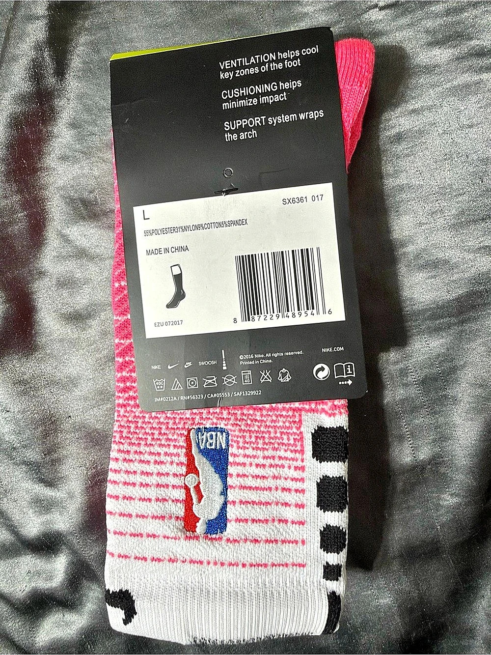 Nike Elite Quick Crew NBA Basketball Socks NBA Athletic Socks Pink & White Large